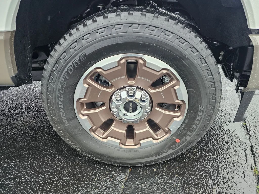 New 2026 Star White Metallic Tri-Coat Ford F-250® King Ranch® image 9