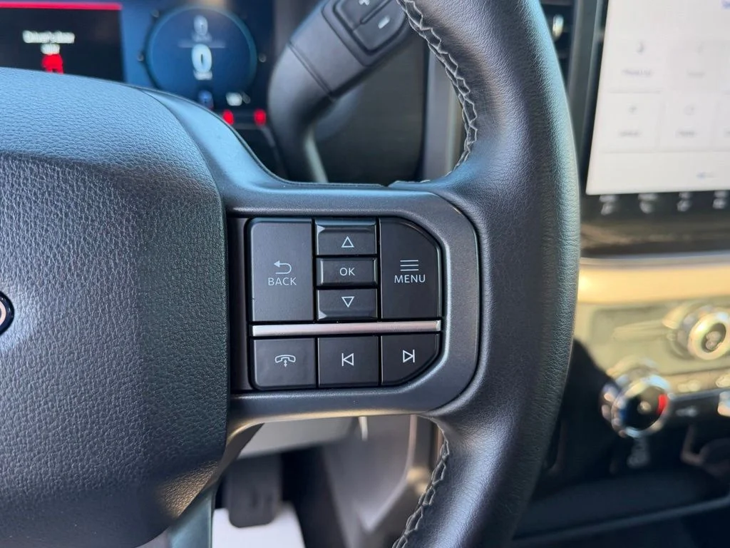 Used 2025 Black Ford XLT image 28
