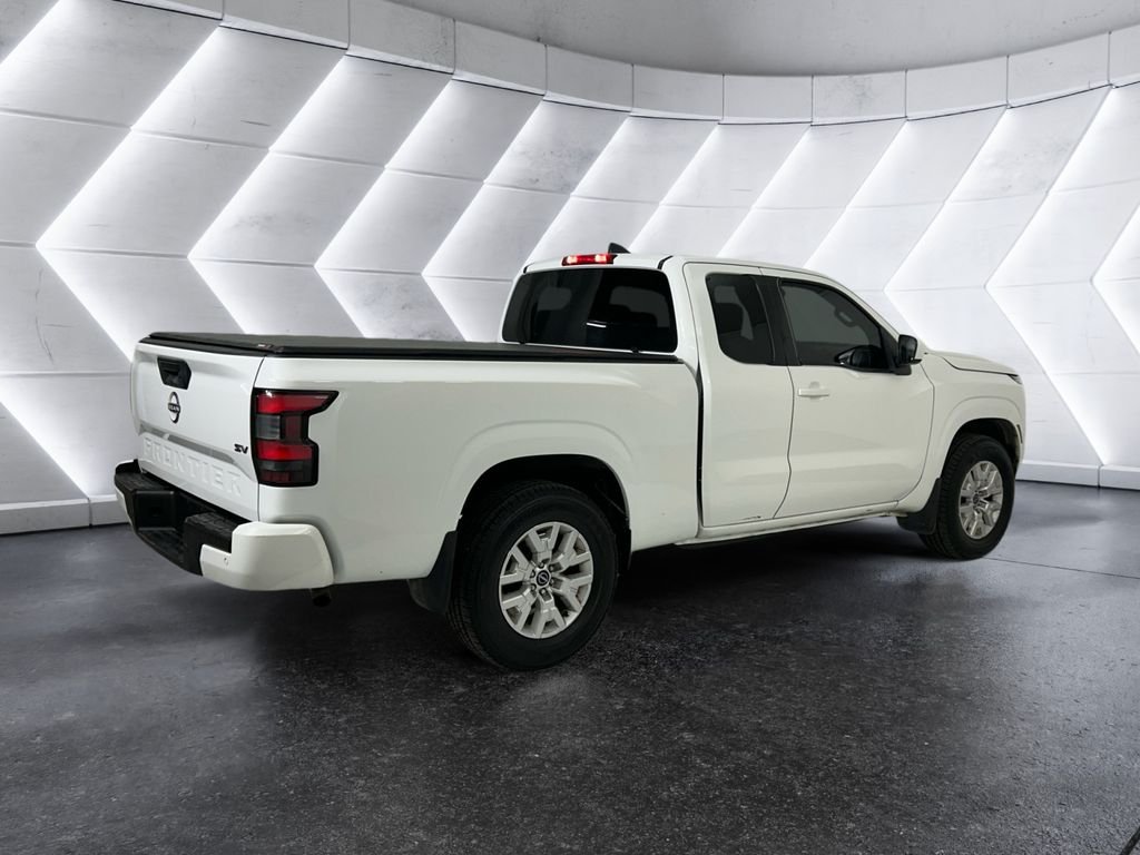 Used 2022 White Nissan SV image 4