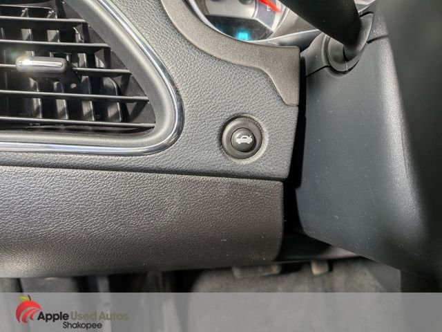 Used 2012 White Chrysler Touring image 14