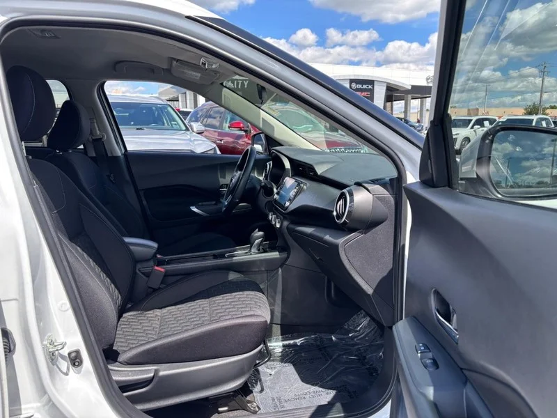 Used 2023 Aspen White Tricoat Nissan SV image 12
