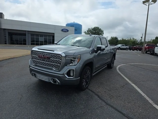 Used 2019 Gray GMC Denali image 6
