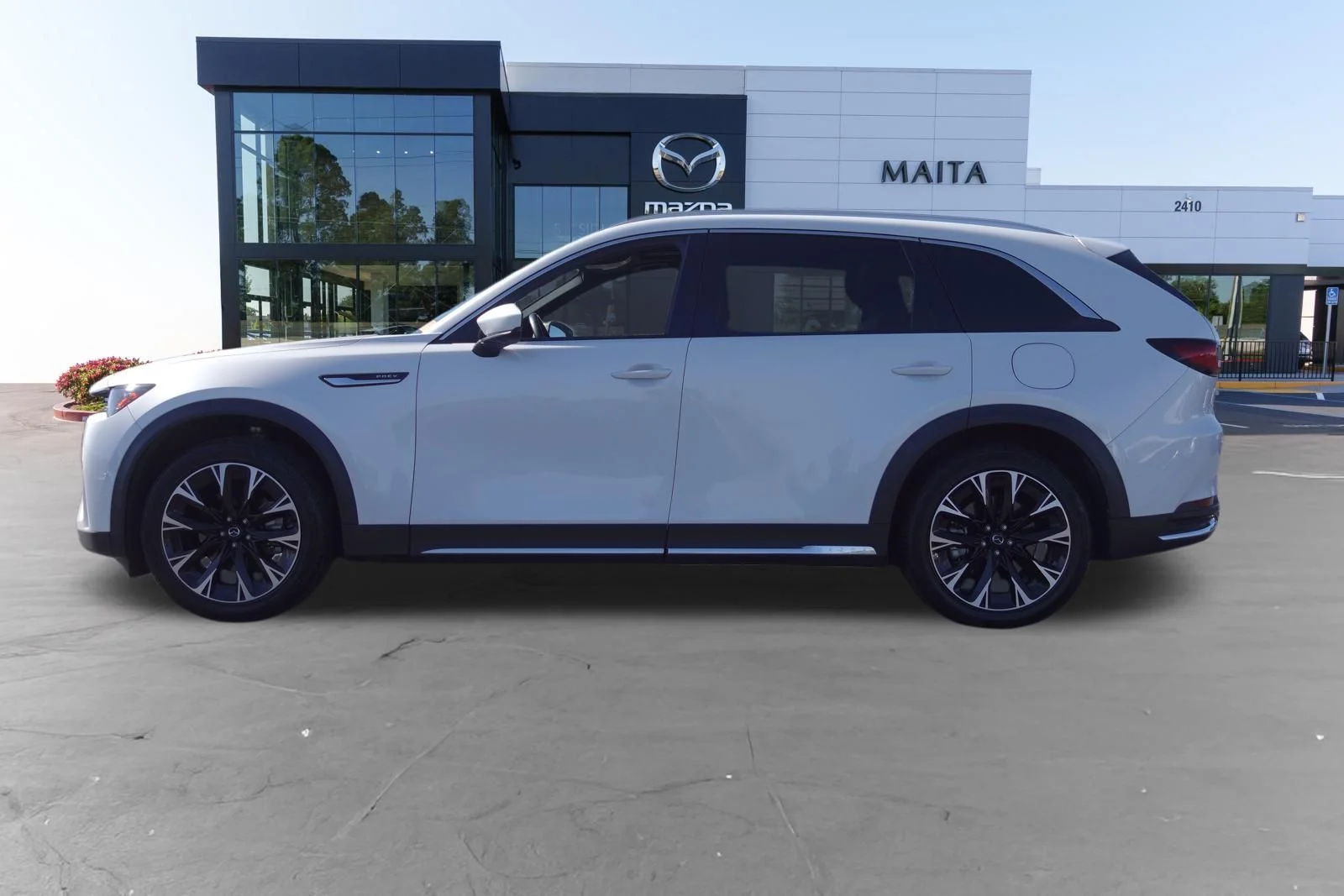 Certified Used 2024 Rhodium White Premium Mazda Premium Plus image 8