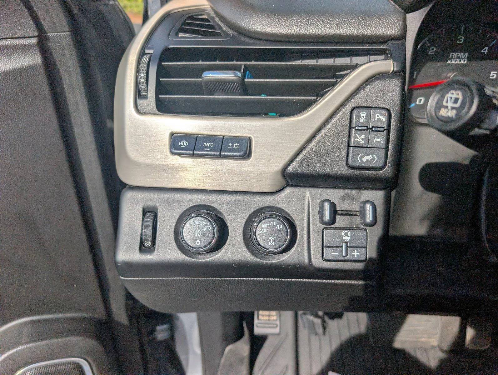 Used 2019 Satin Steel Metallic GMC Denali image 31