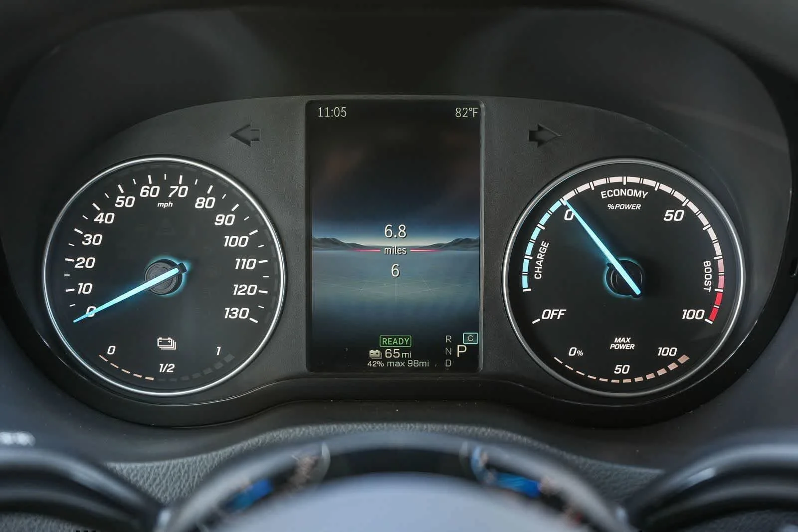 New 2025 Arctic+White Mercedes-Benz Cargo 170WB High Roof 113kW Battery RWD HO Motor image 29