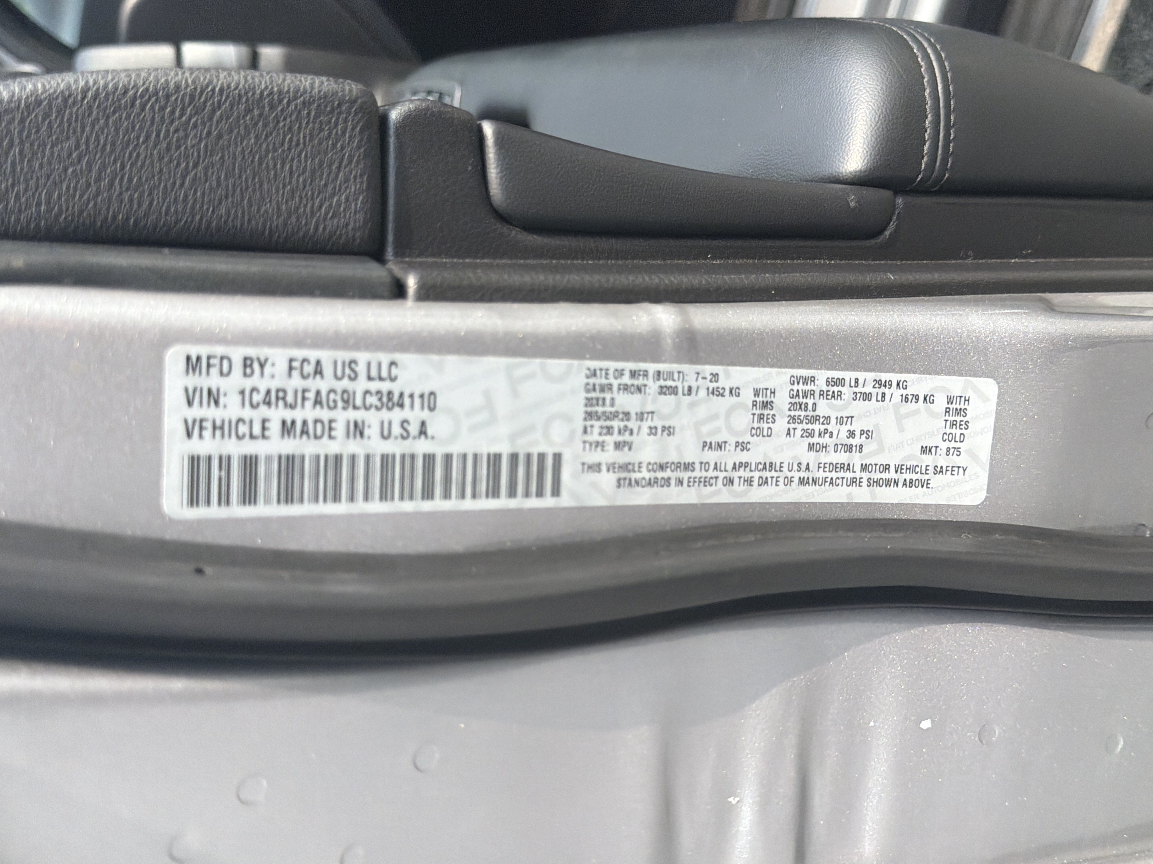 Used 2020 Billet Silver Metallic Clearcoat Jeep Altitude image 41