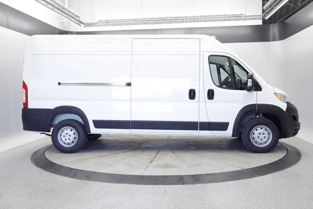 Used 2023 White Ram High Roof image 5