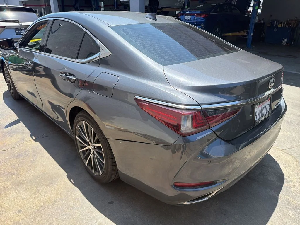 Used 2024 Gray Lexus 350 image 4