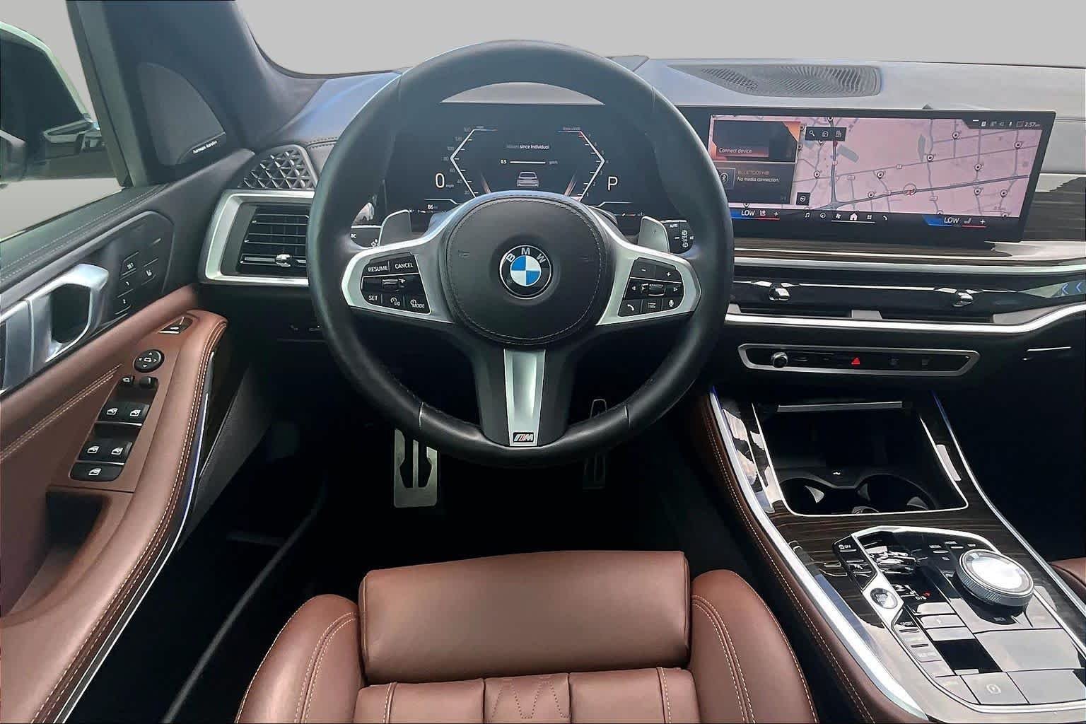 Used 2024 Alpine White BMW sDrive40i image 5