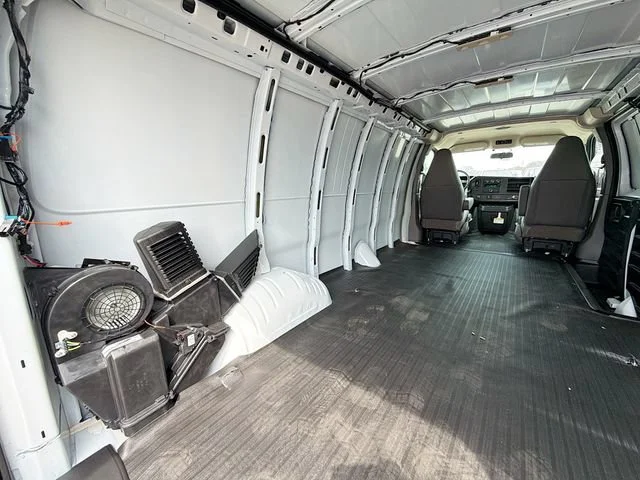 2025 Chevrolet Express Cargo Work Van - Photo 25