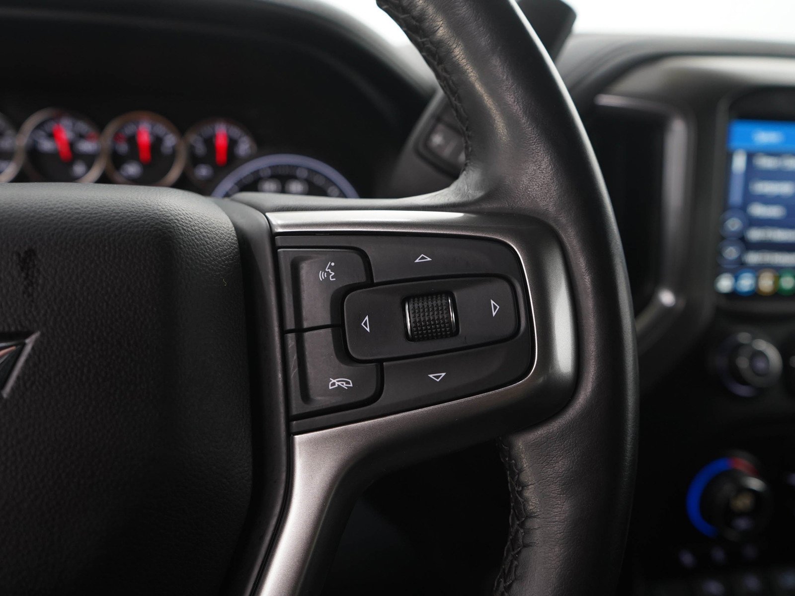 Used 2019 Black Chevrolet LTZ image 30