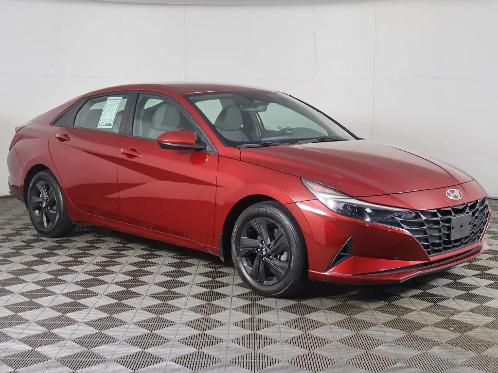 Used 2023 Red Hyundai SEL image 45