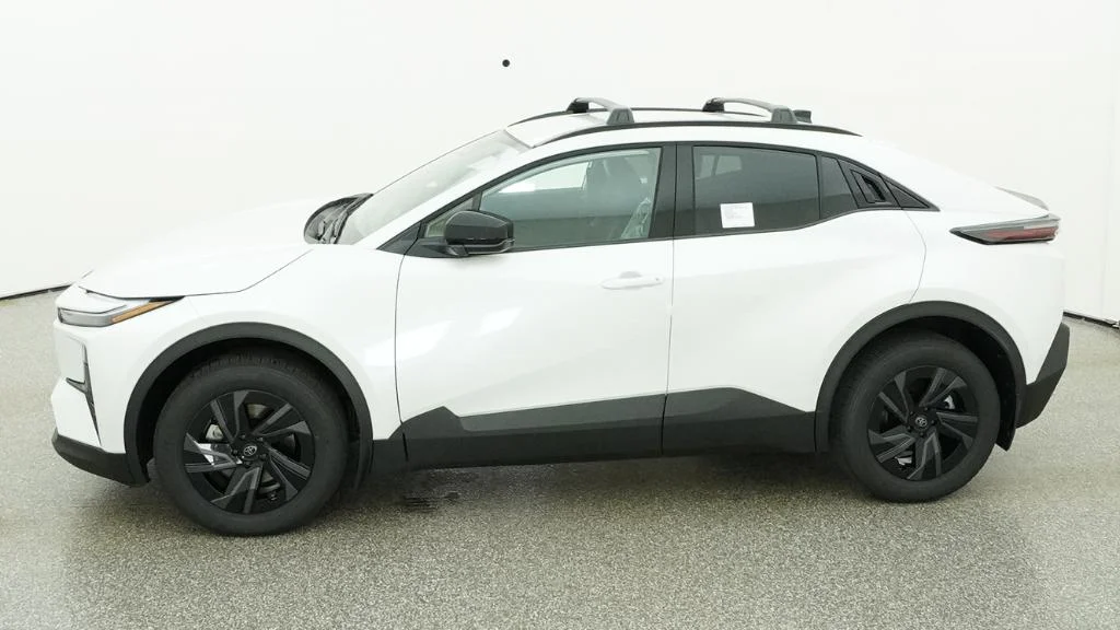 New 2026 Wind Chill Pearl Toyota SE image 6