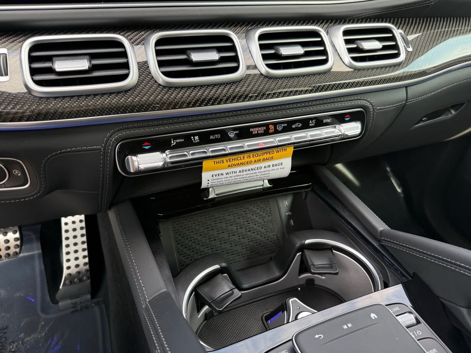 New 2026 MANUFAKTUR Alpine Grey Mercedes-Benz AMG® GLE 63 S image 19