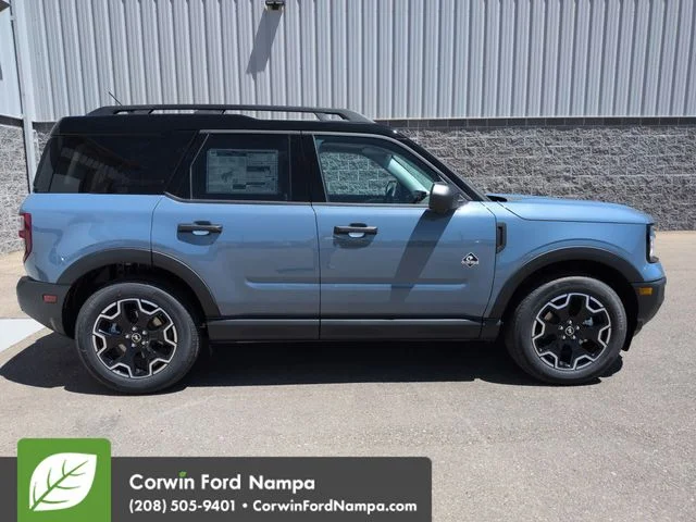 New 2026 Azure Gray Metallic Tri-Coat Ford Outer Banks image 4