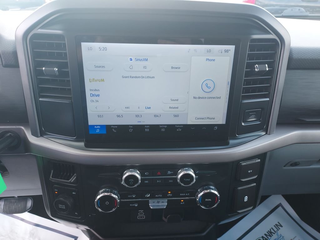 Used 2025 Silver Ford XLT image 21