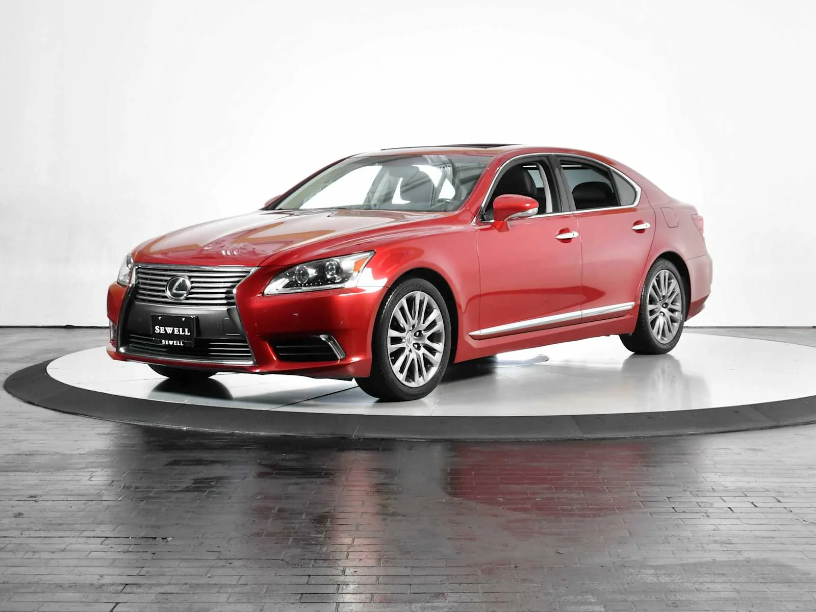 2014 Lexus LS 500 460's photo