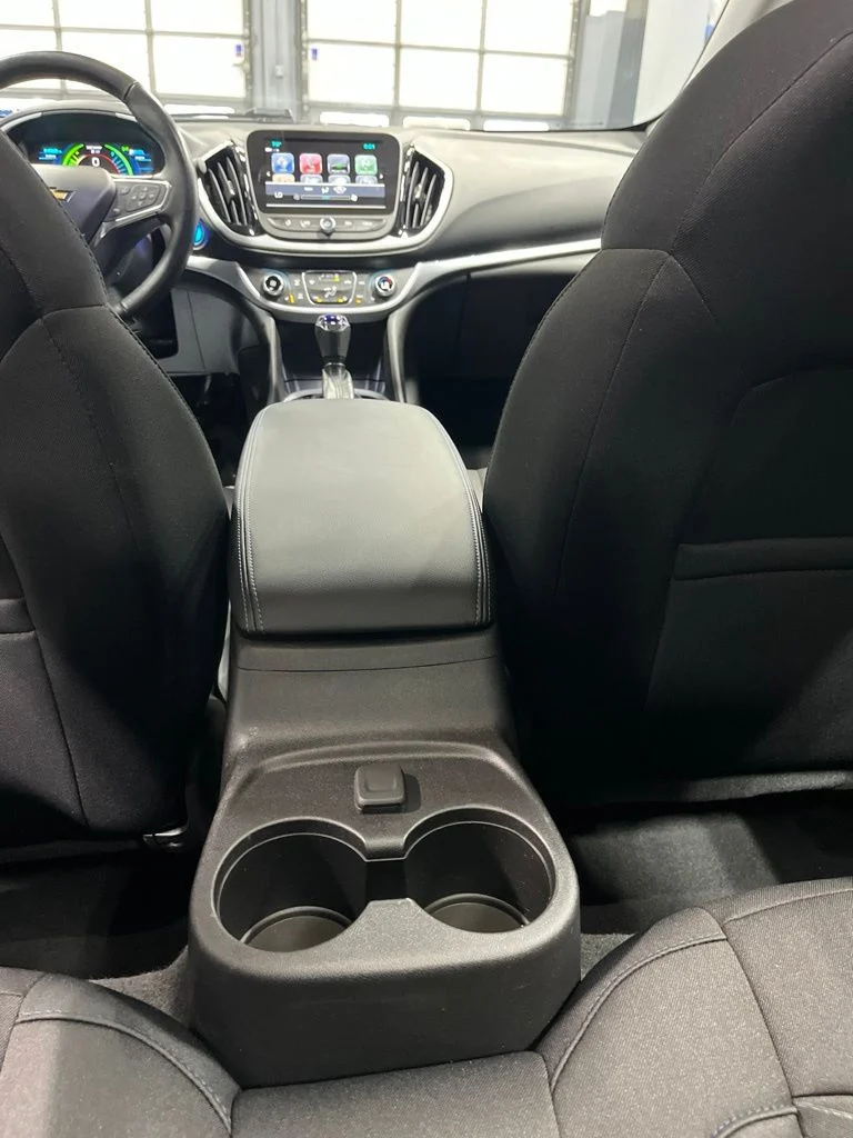 Used 2018 Steel Metallic Chevrolet LT image 27