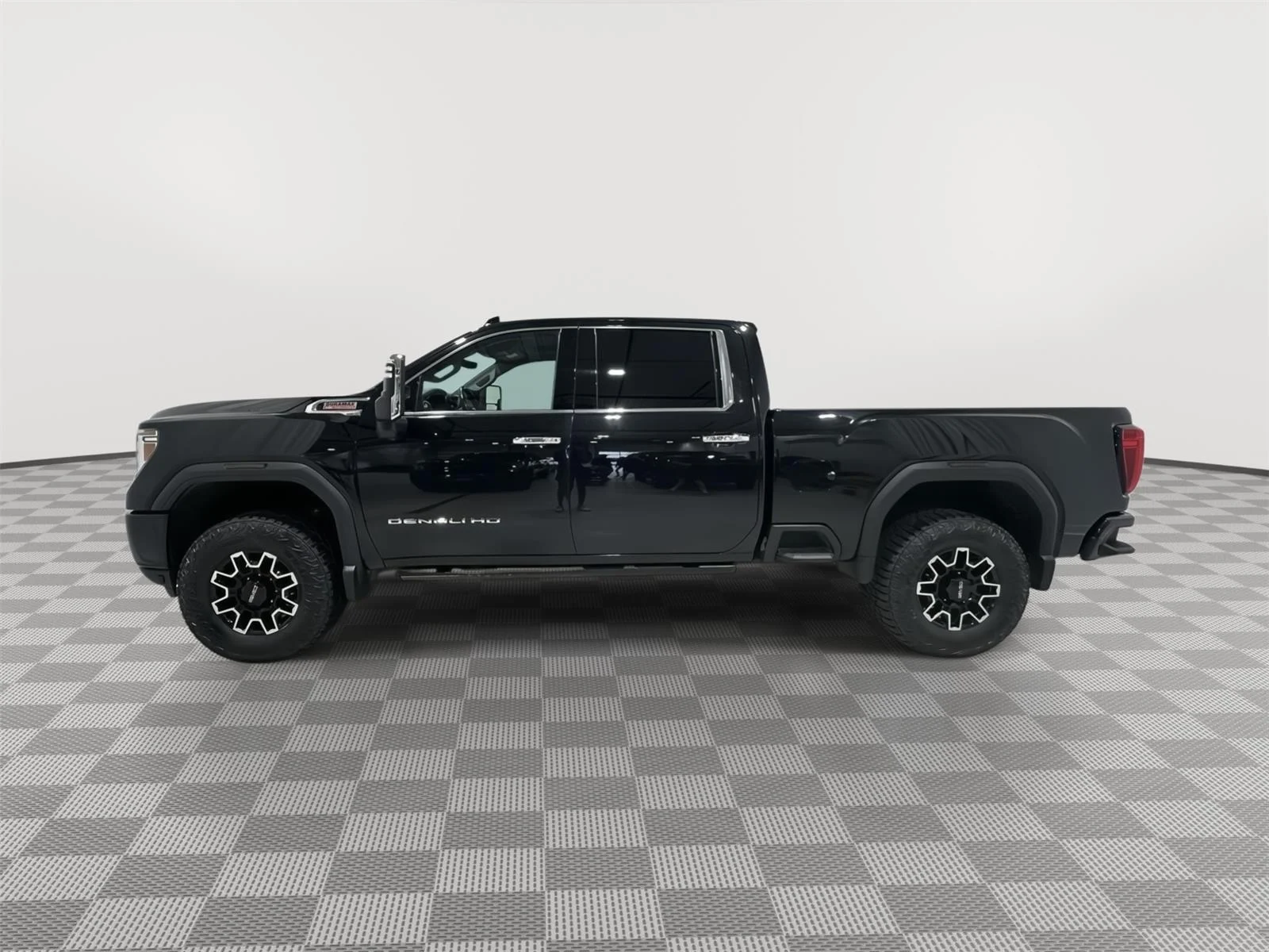 Used 2023 GMC Sierra 3500 Denali HD Denali with VIN 1GT49WEY8PF200916 for sale in Alexandria, Minnesota