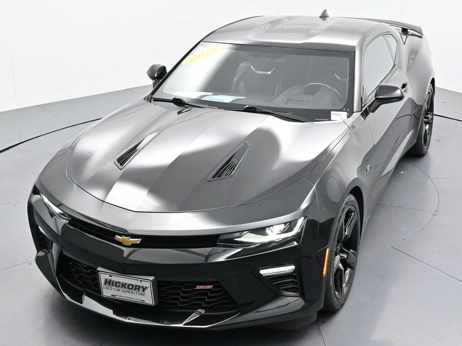 Used 2018 Black Chevrolet 2SS image 38