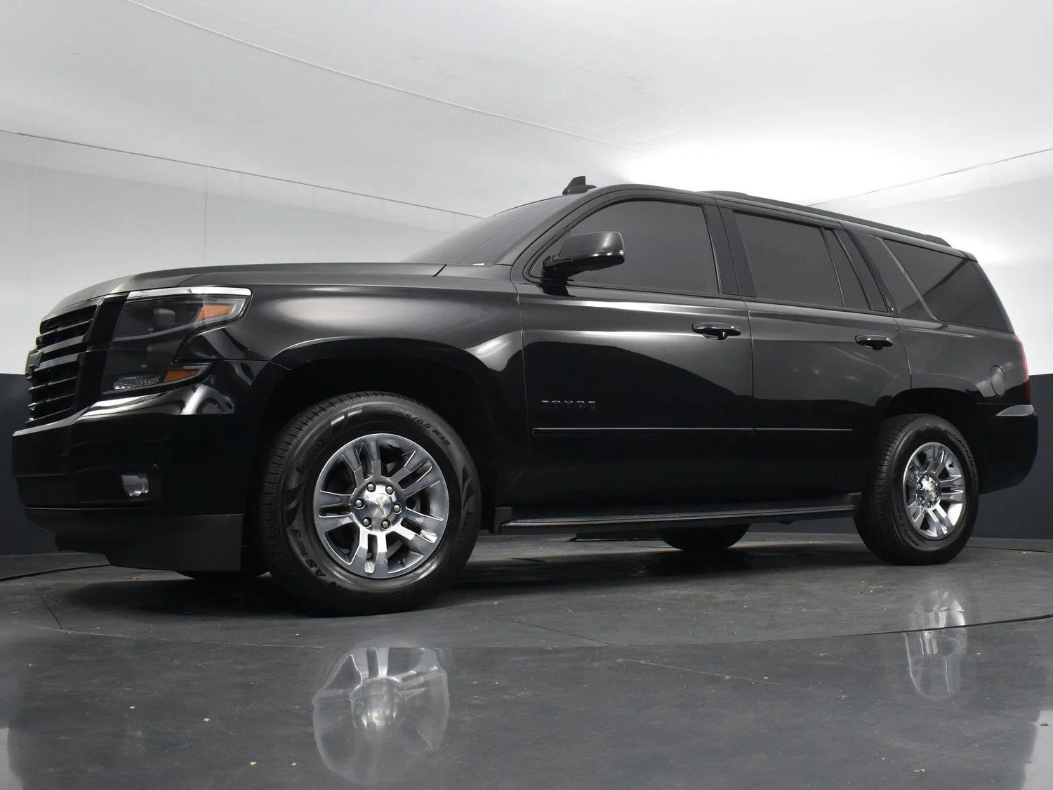 Used 2018 Black Chevrolet Premier image 49