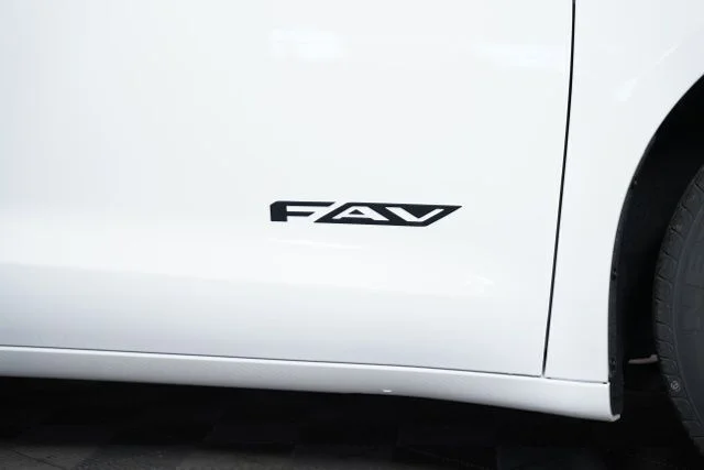 2025 Chrysler Pacifica Select - Photo 36