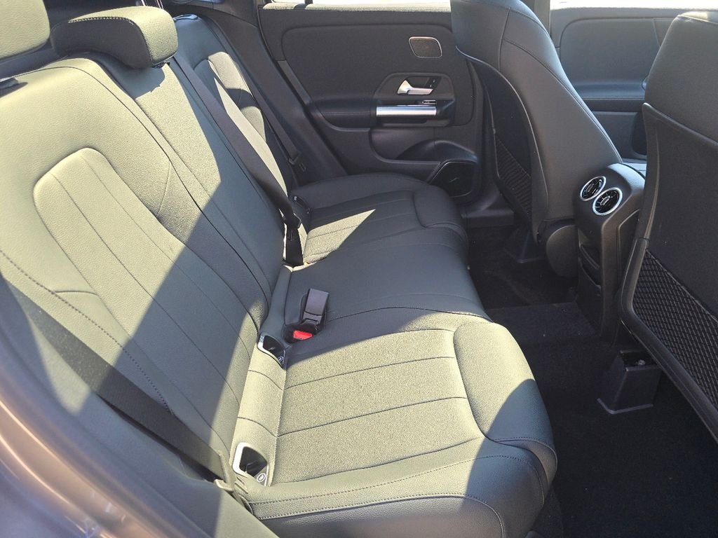 New 2026 Mountain Grey Metallic Mercedes-Benz GLA 250 image 20