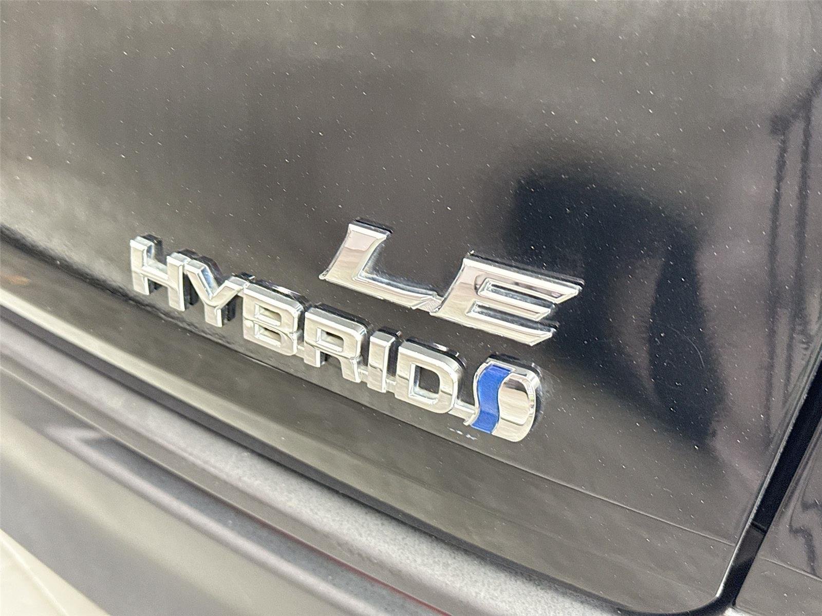 Used 2022 Midnight Black Metallic Toyota LE image 13