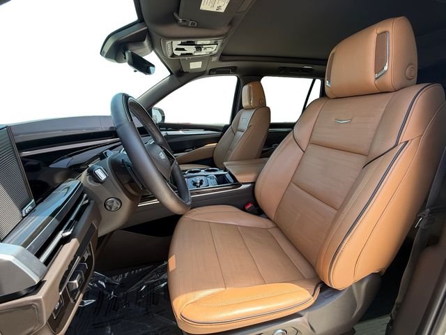 Used 2025 White Cadillac Premium Luxury image 10