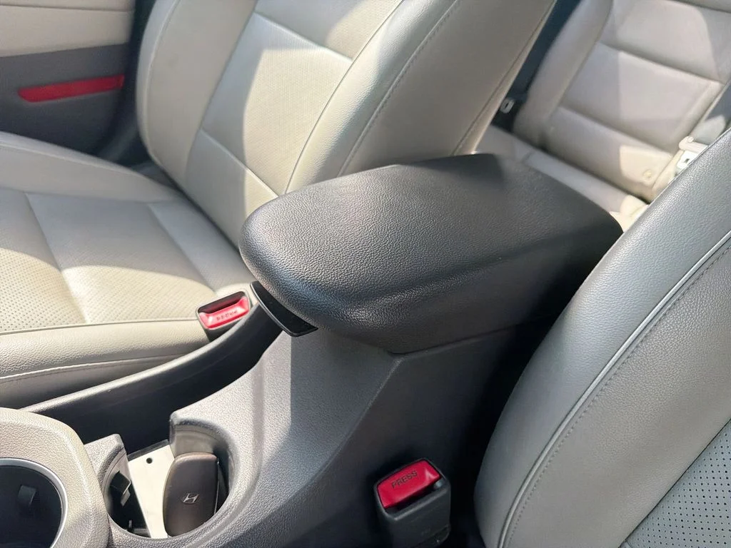 Used 2018 Black Hyundai Limited image 20