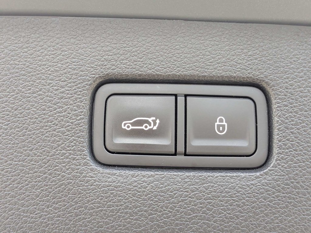 Used 2024 Savile Silver Metallic Genesis 2.5T image 13