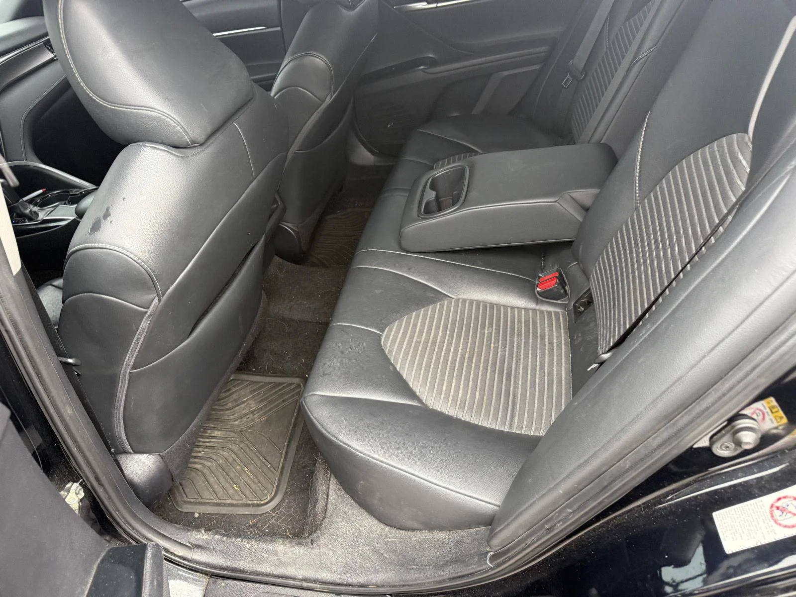 Used 2019 Midnight Black Metallic Toyota SE image 11