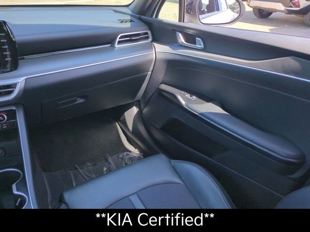 Used 2023 White Kia GT-Line image 16