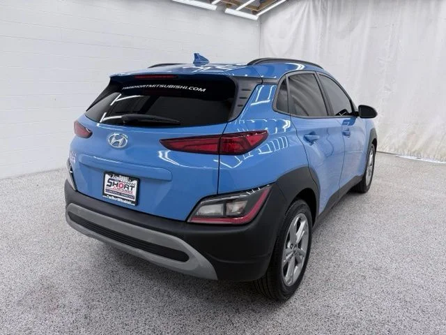 Used 2023 Blue Hyundai SEL image 2
