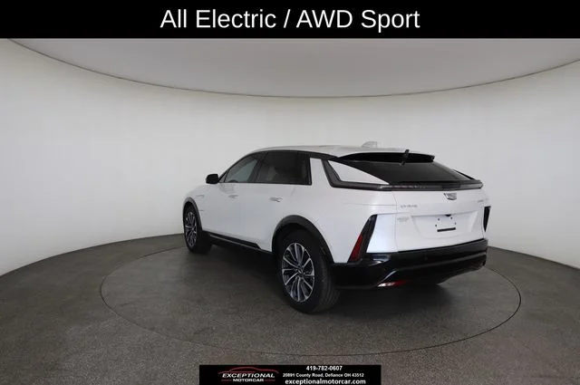 Used 2024 White Cadillac Sport image 12