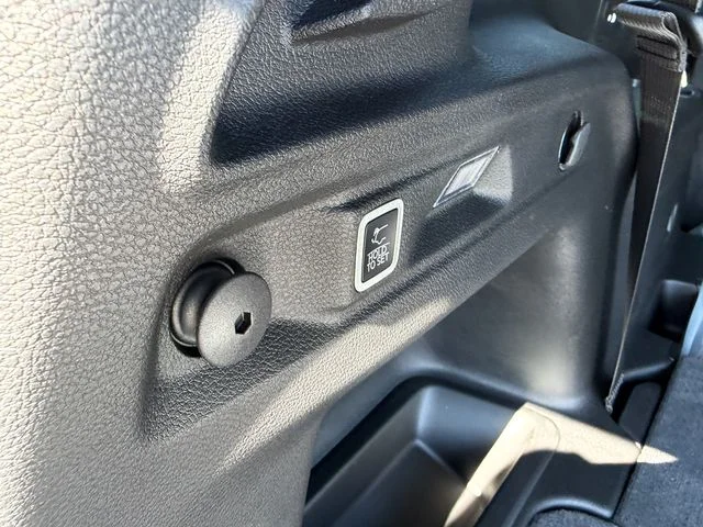 New 2026 Black Jeep Altitude image 29