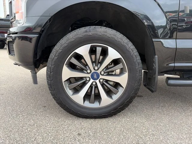 Used 2019 Black Metallic Ford XL image 12