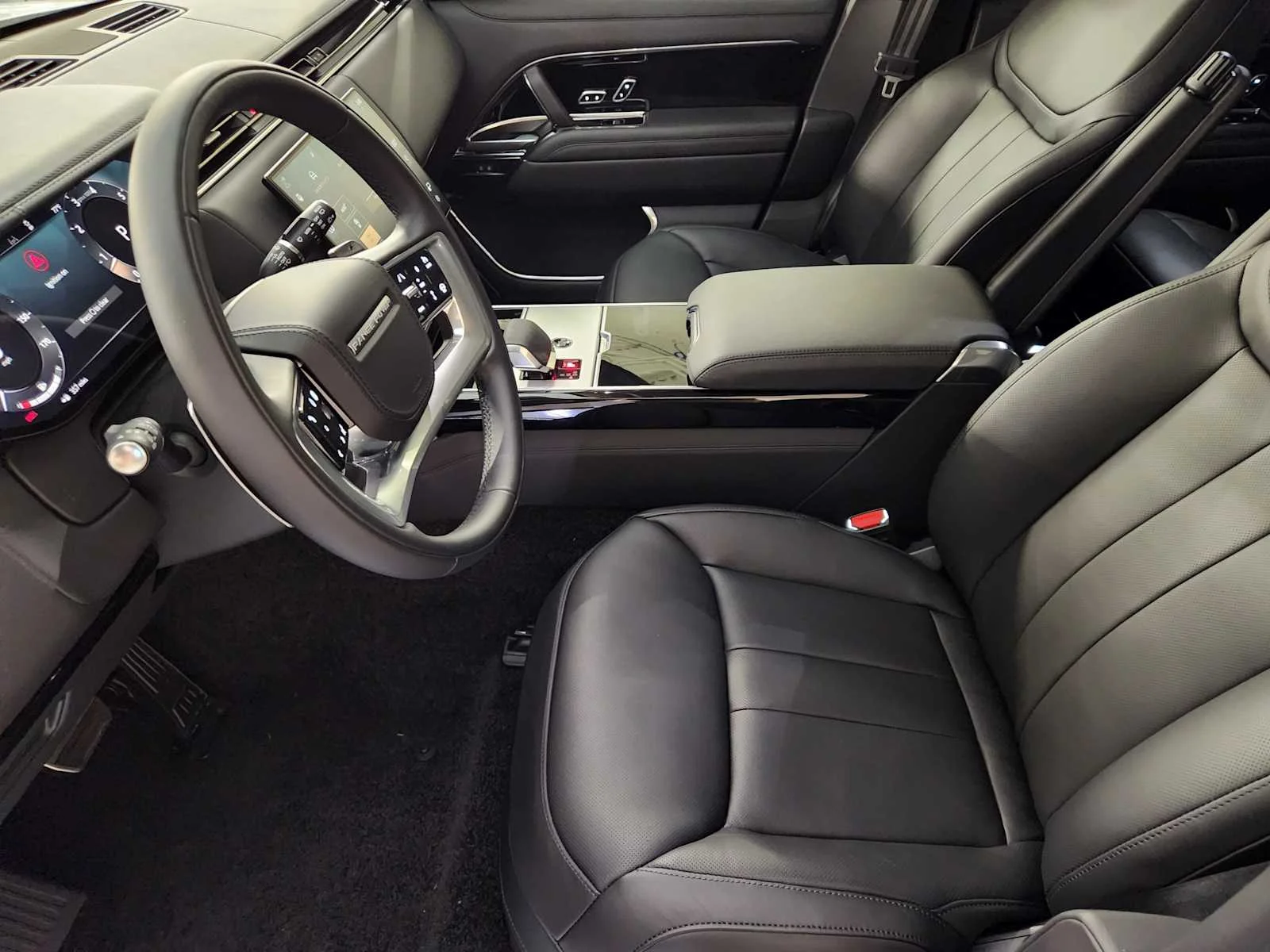 2026 Land Rover Range Rover SE - Photo 13