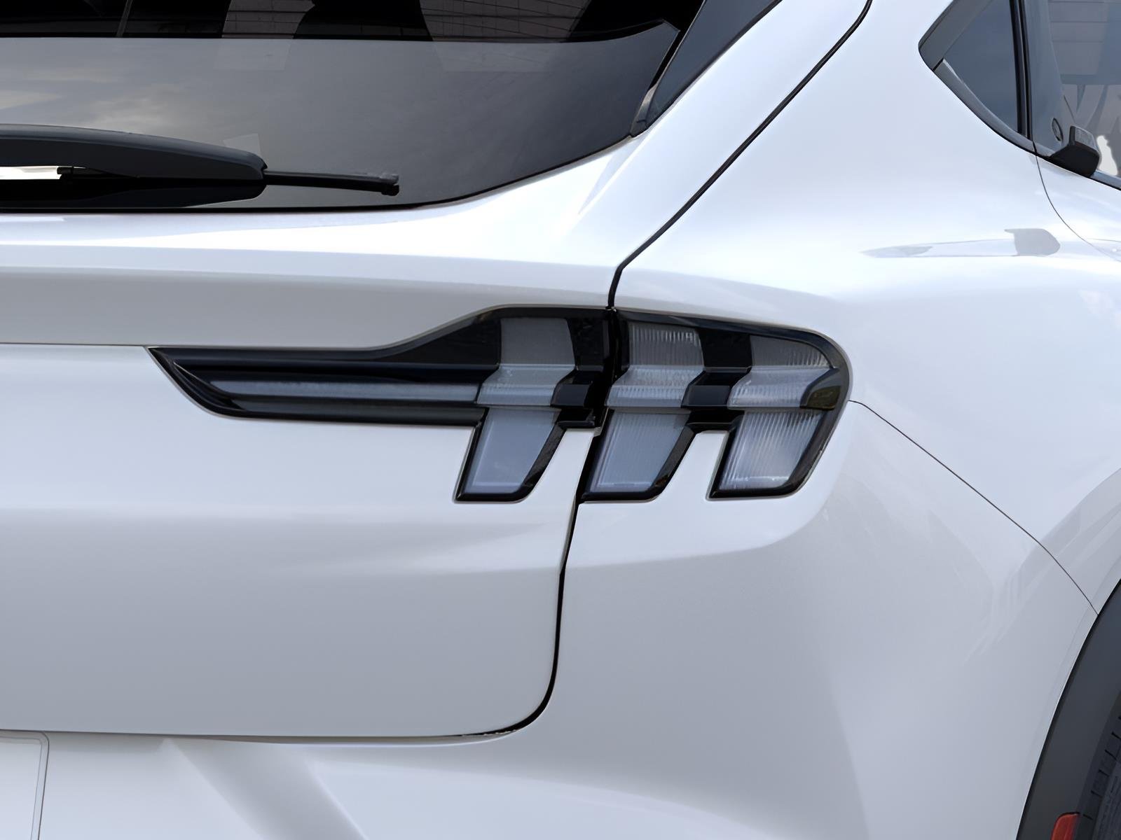 New 2026 Star White Metallic Tri-coat Ford Select image 21