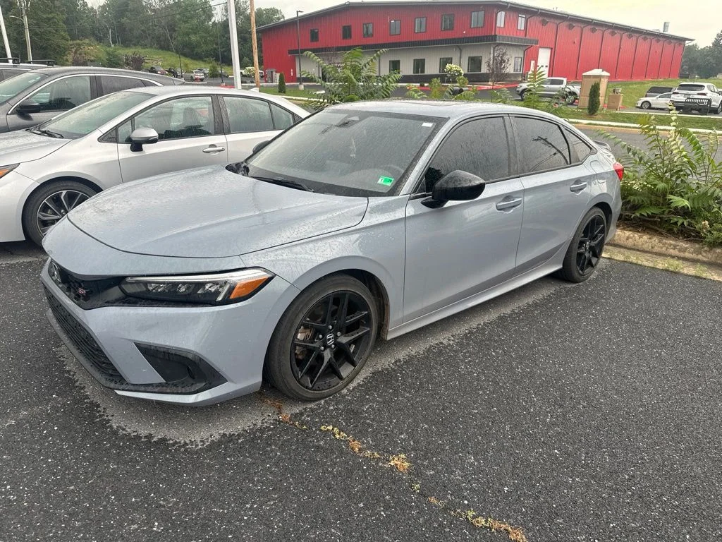 Used 2024 Sonic Gray Pearl Honda Base image 1