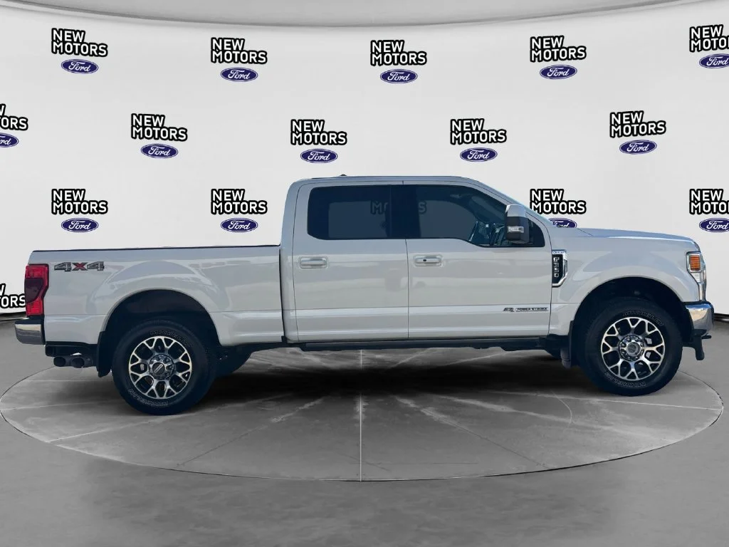 Used 2020 White Metallic Ford Lariat image 7