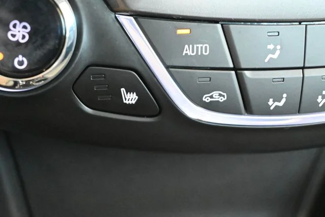 Used 2019 Blue Chevrolet LT image 18