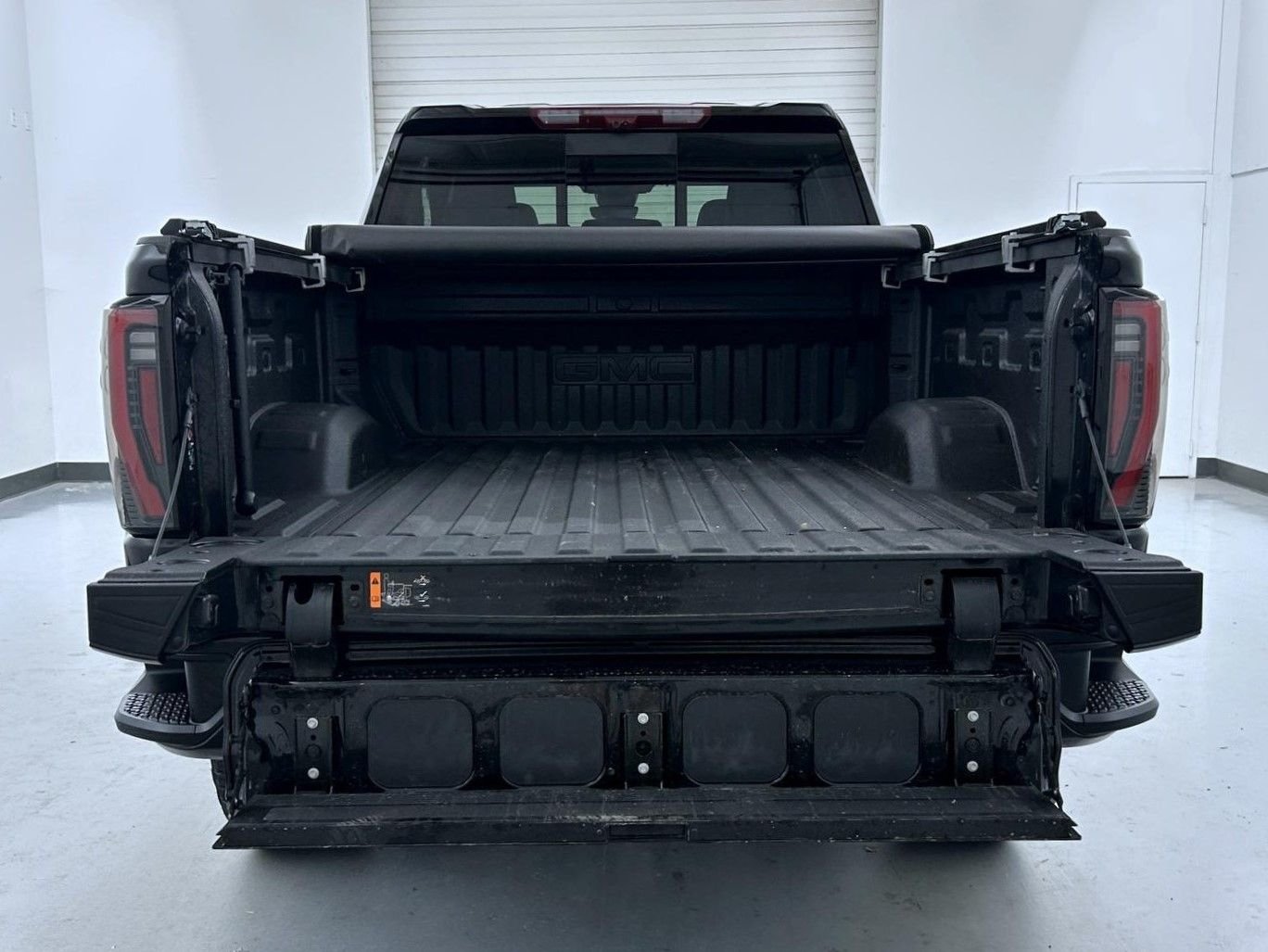 Used 2025 Black GMC AT4 image 24