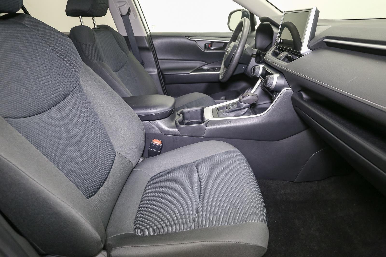 Used 2023 Ice Cap Toyota LE image 18