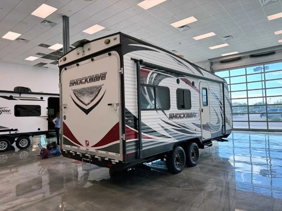 Used 2015  FOREST RIVER  image 3