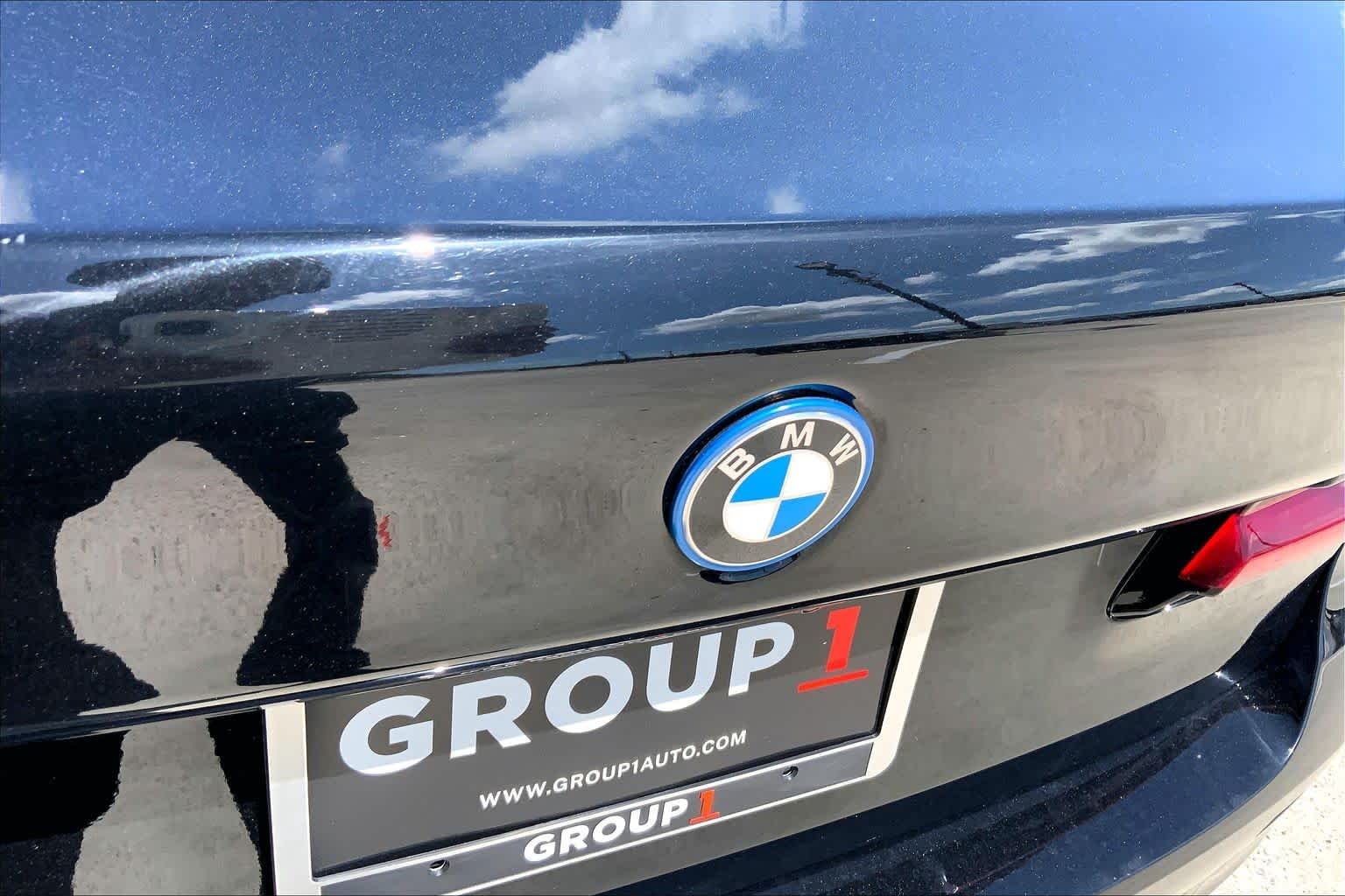 Used 2023 Black Sapphire Metallic BMW 530e xDrive image 31