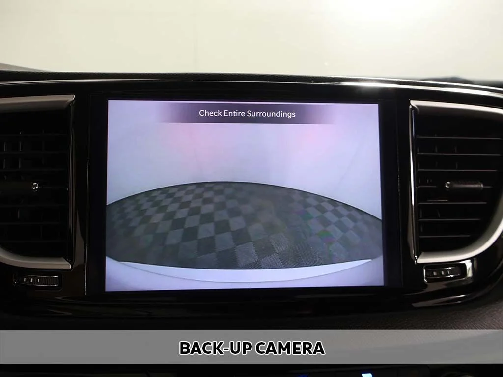 Used 2022 Bright White Clearcoat Chrysler Touring L image 5