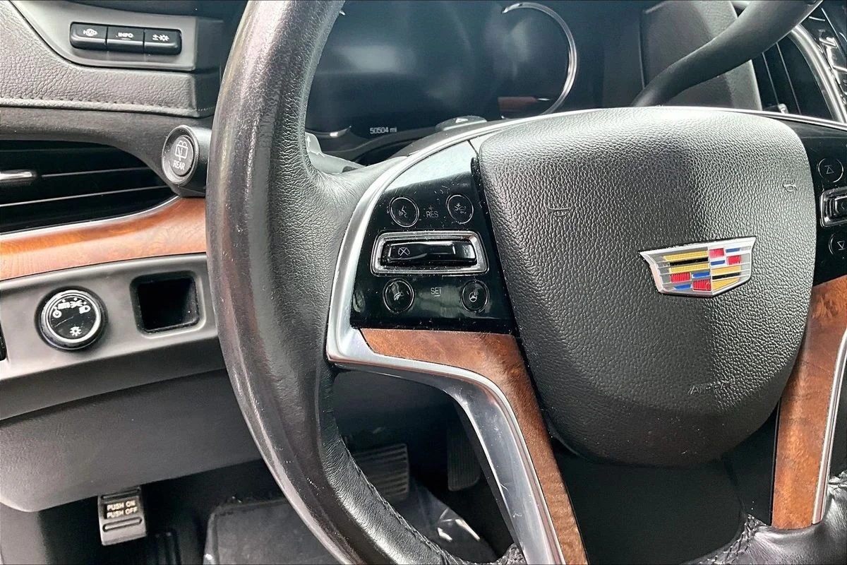 Used 2020 White Cadillac Luxury image 11