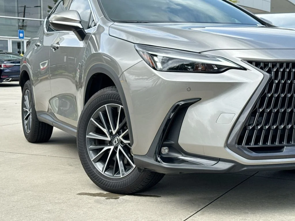 Used 2025 Silver Lexus 350 Premium image 9