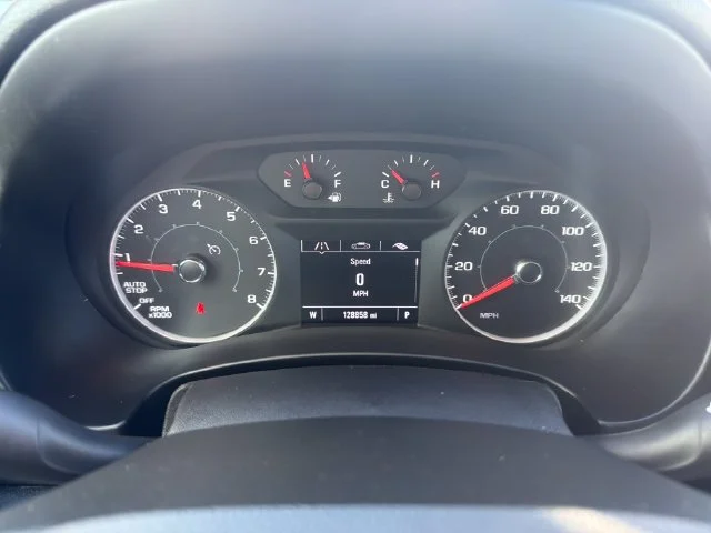 Used 2018 Black GMC SLE image 19